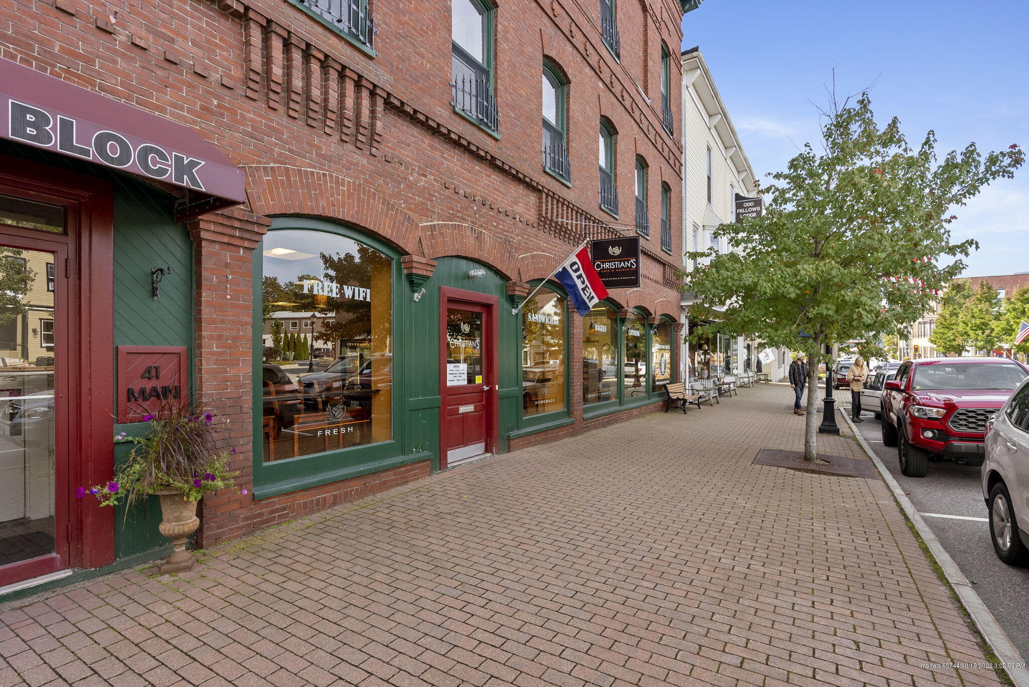 For Sale 41 Main Street, 1, Kennebunk, ME 04043 499,999