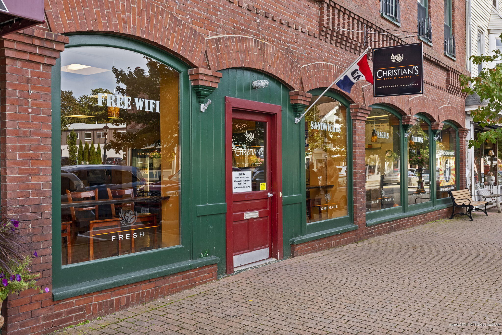 For Sale 41 Main Street, 1, Kennebunk, ME 04043 499,999